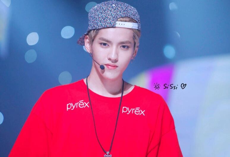 吴亦凡照片