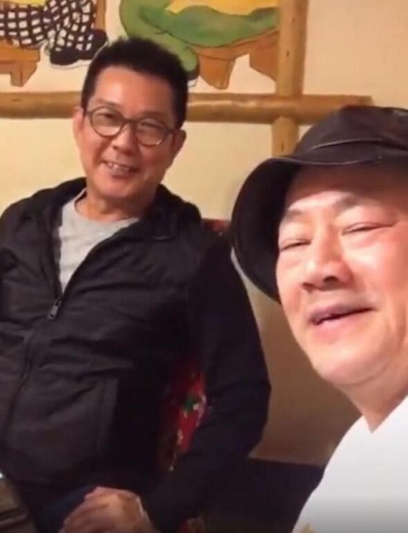 武打巨星元彪罕见露面