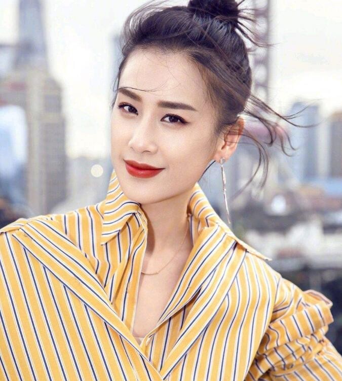 黄圣依照片