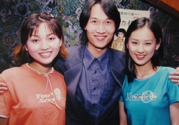 黄圣依金莎20年前合照