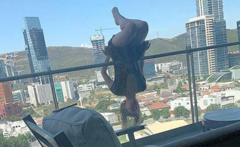 女网红练瑜伽坠楼