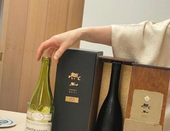 王思聪一瓶酒88万
