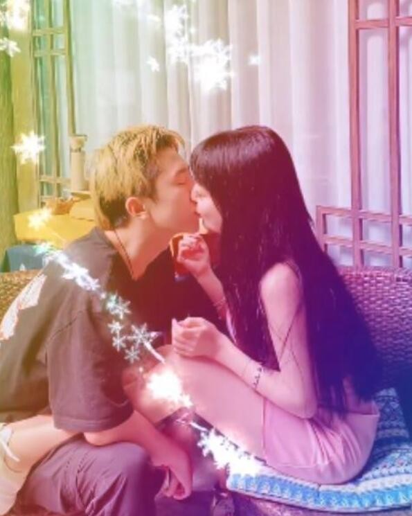 郭美美公布恋情