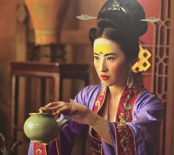 《花木兰》曝剧照