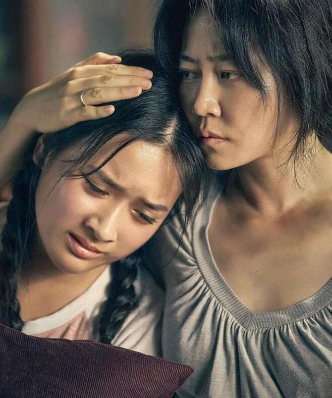 《误杀》重映票房破亿
